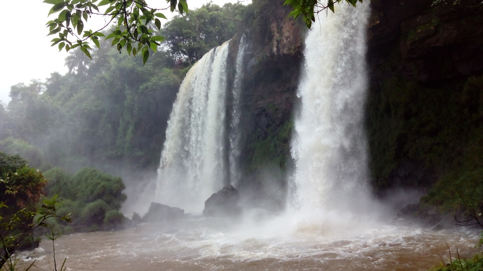 Succession de chutes sur la partie inférieur (parc en Argentine)